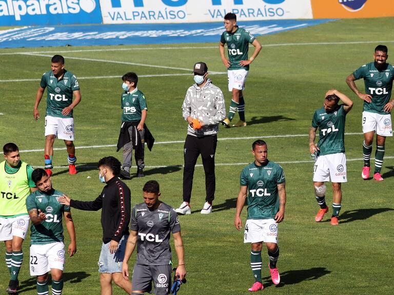 Solo 15 puntos para salvarse: Los complejos escenarios que tienen a Santiago Wanderers al borde de perder la categoría
