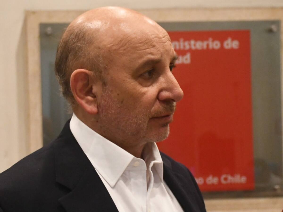 Senador Juan Luis Castro por caso Convenios: «Me da una vergüenza enorme estar apoyando al Gobierno»