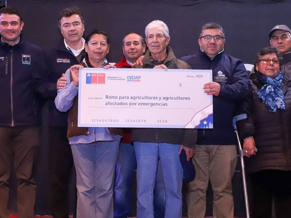 Gobierno comienza el pago de bonos para agricultores afectados por los sistemas frontales