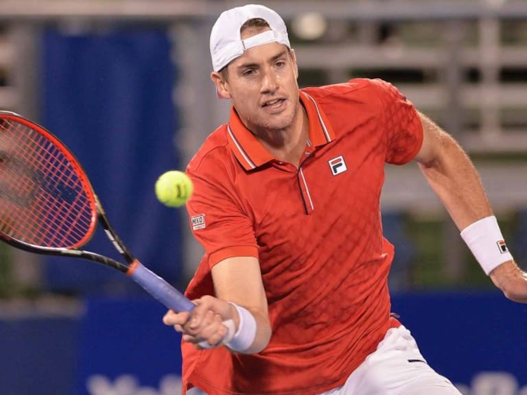 El gigante John Isner será el rival de Cristian Garin en las semifinales del ATP de Houston