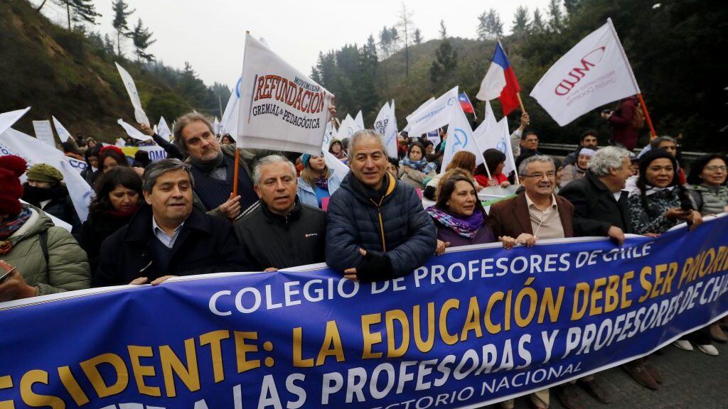 11 DE JUNIO DE 2019/VALPARAISOMiles de profesores marchan por la Ruta 68, rumbo a Valparaíso, en una nueva jornada de movilizaciones del magisterio.
FOTO: LEONARDO RUBILAR CHANDIA/AGENCIAUNO