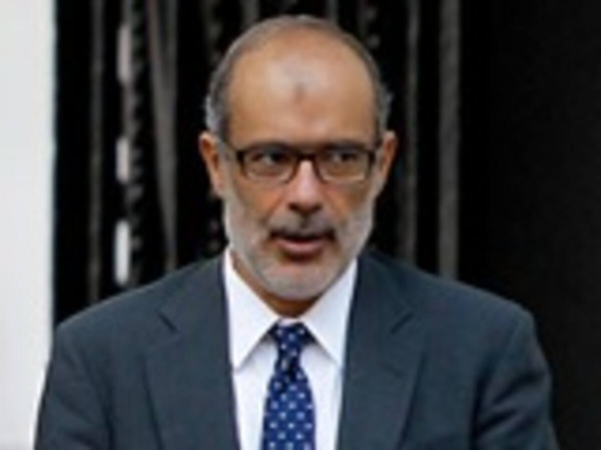 Ministro Valdés por Imacec: En febrero el dato será bastante más alto