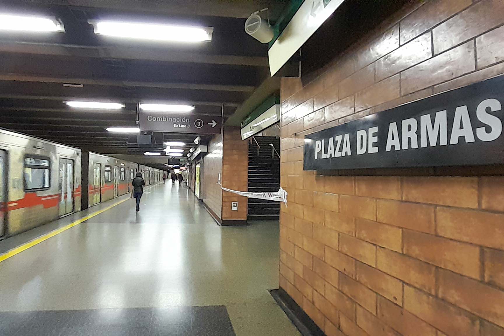 Metro estación Plaza de Armas