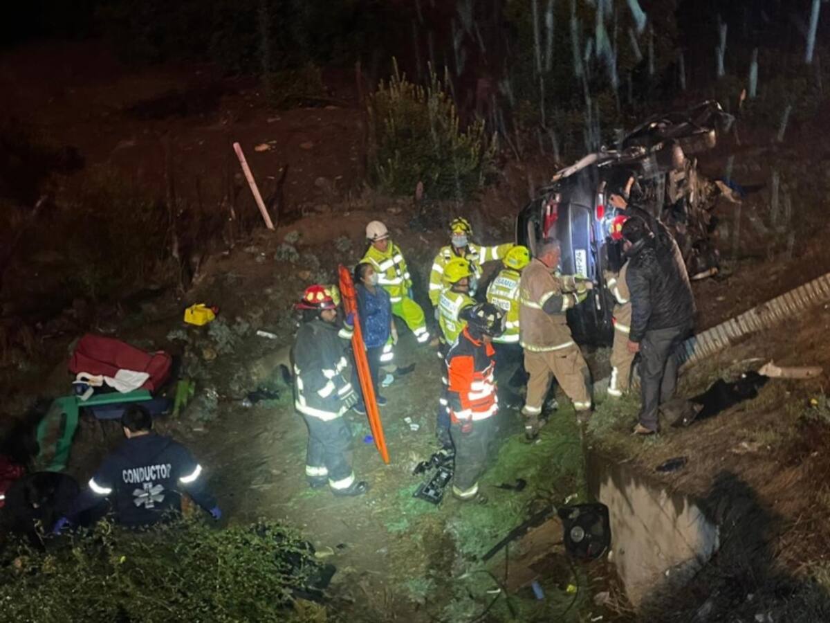 Funcionario de PDI fallece tras volcamiento de vehículo en la Ruta 5 Norte