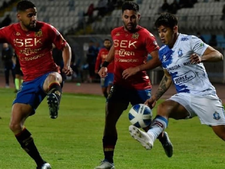 Unión Española tumbó a Deportes Antofagasta en el norte y tomó ventaja para meterse en las semifinales de Copa Chile
