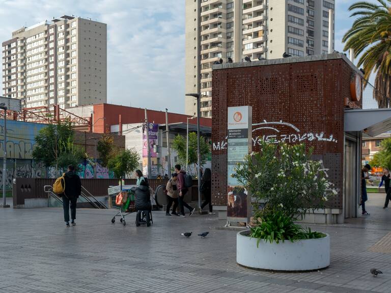 Metro Plaza Chacabuco en Independencia