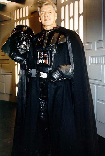 David Prowse como Darth Vader