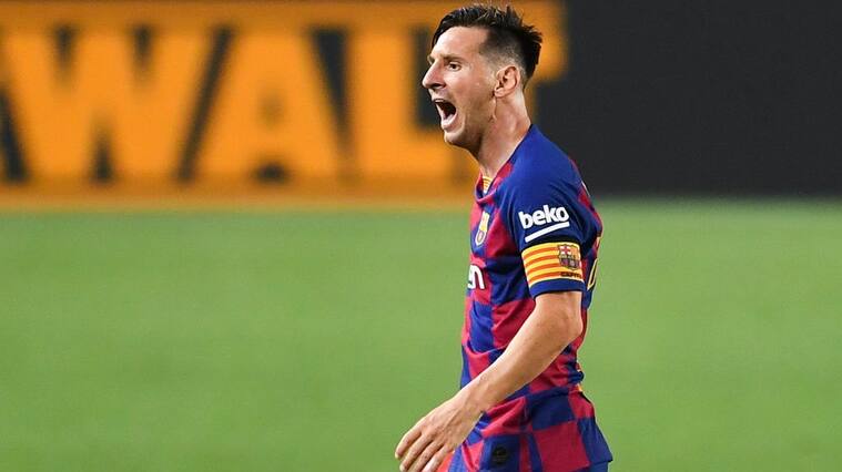 Lionel Messi enojado en el Camp Nou