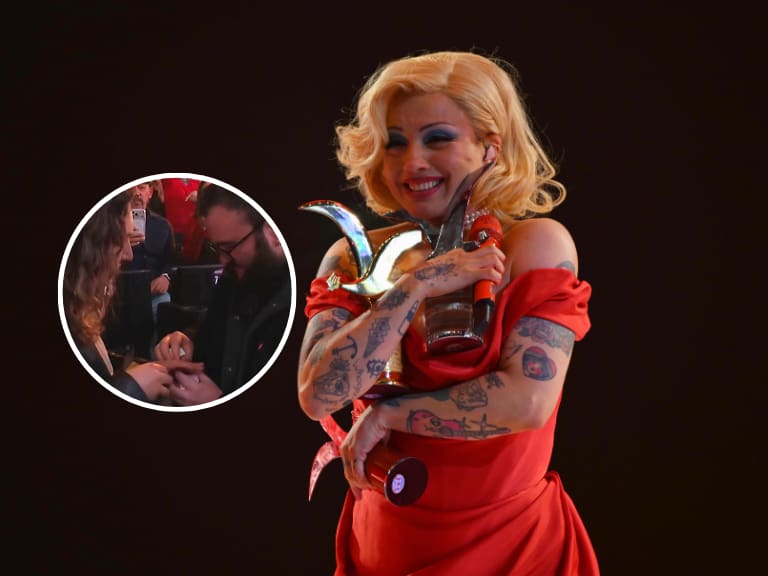 Por partida doble: la emotiva pedida de matrimonio en pleno show de Mon Laferte en Viña 2026 y así reaccionó la cantante