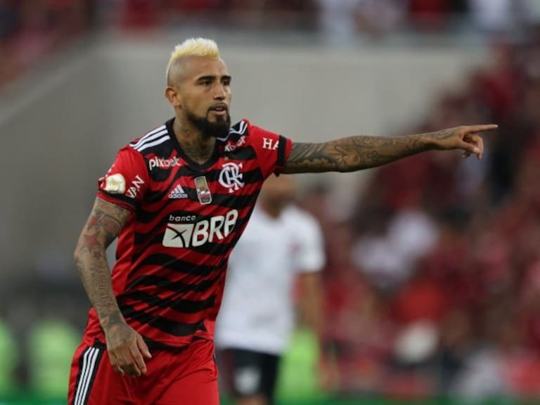 El particular mensaje de Vidal en redes tras la sorpresiva igualdad del Flamengo ante el Ceará por el Brasileirao