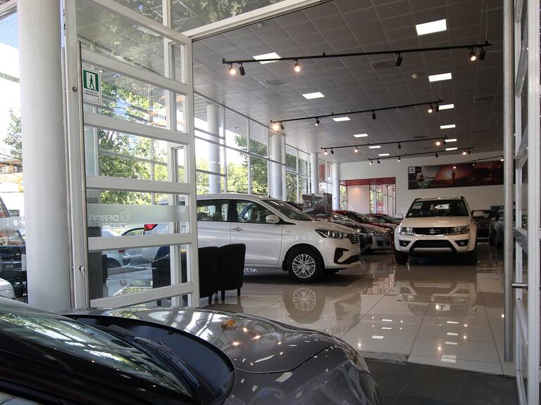 Asociación Nacional Automotriz de Chile proyecta una caída de alrededor del 46% en venta de autos nuevos