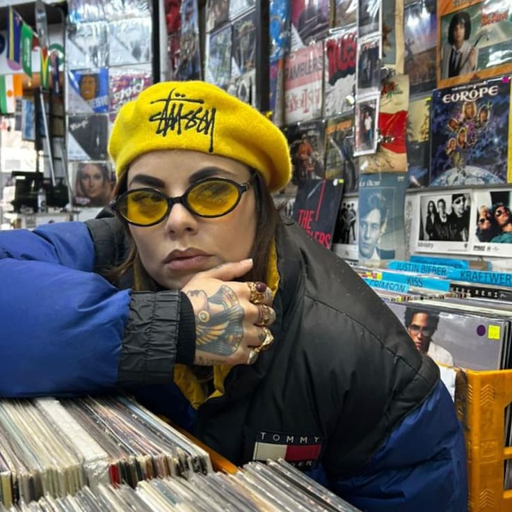 El gran salto internacional: artista chilena estrena profunda canción y confirma su primera gira europea