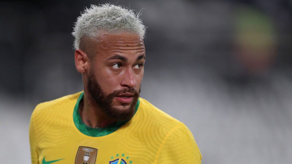 RIO DE JANEIRO, BRAZIL - JUNE 17: Neymar Jr. of Brazil reacts during a match between Brazil and Peru as part of Group B of Copa America Brazil 2021 at Estadio Olímpico Nilton Santos on June 17, 2021 in Rio de Janeiro, Brazil. (Photo by Buda Mendes/Getty Images)