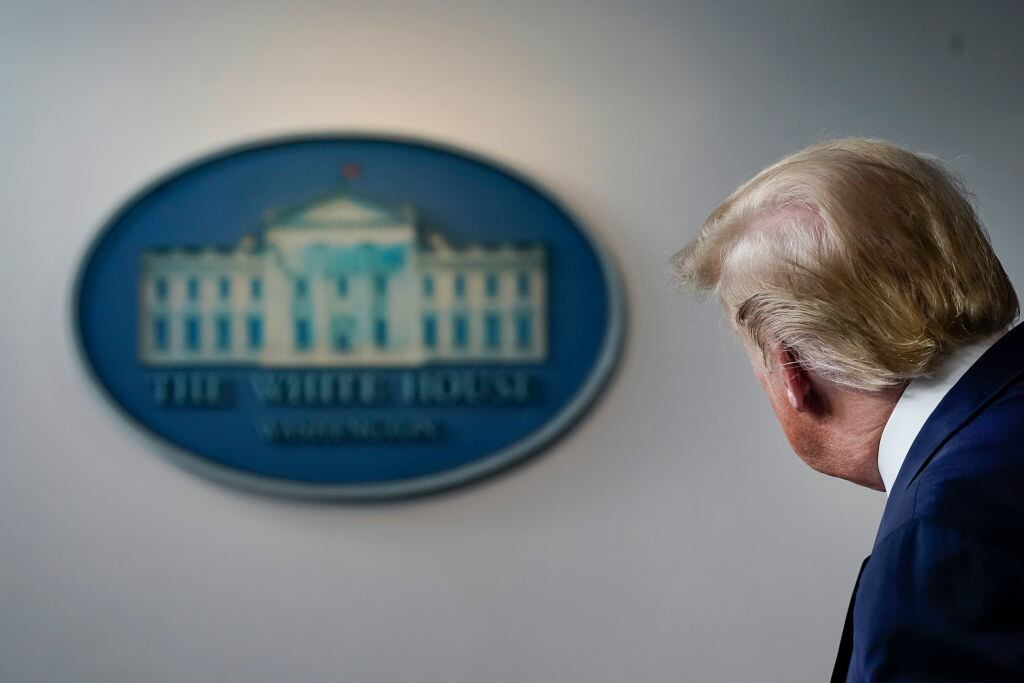 Donald Trump entrega el informa diario sobre la pandemia en la Casa Blanca
