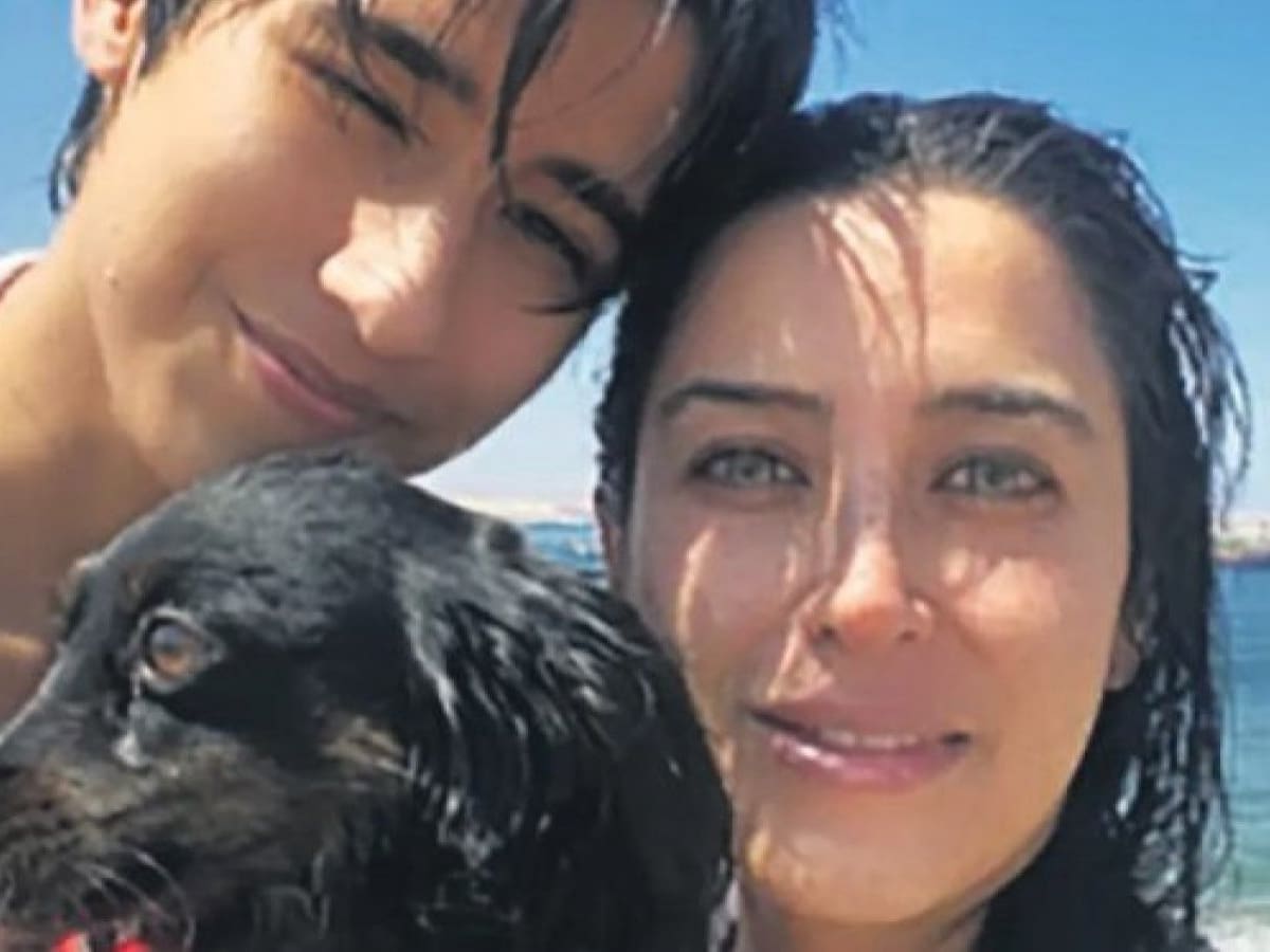 Chilena en Australia denuncia malos tratos del consulado tras repentina muerte de su hijo