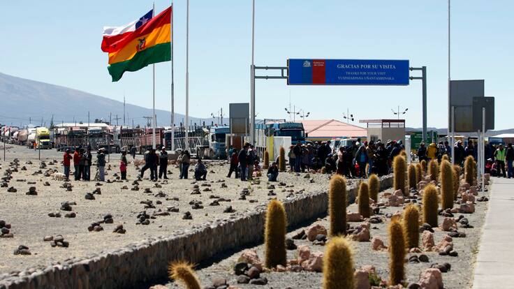 Identifican 62 pasos ilegales en región de Tarapacá usados por bandas que cambian autos robados por drogas en Bolivia