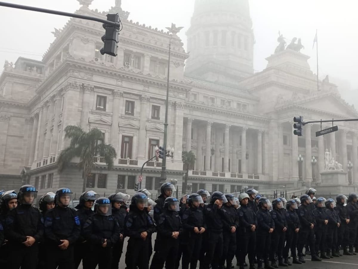 Argentina: Senado aprueba en general por un voto la reforma estructural de Milei