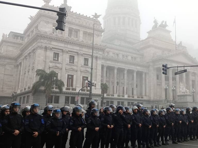 Argentina: Senado aprueba en general por un voto la reforma estructural de Milei