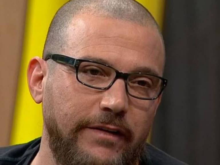 “Devastado”: Aseguran que Julián Elfenbein estaría con un pie en Mega tras desaire de CHV