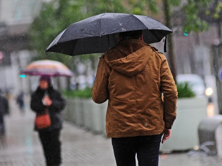 Lluvia en Santiago