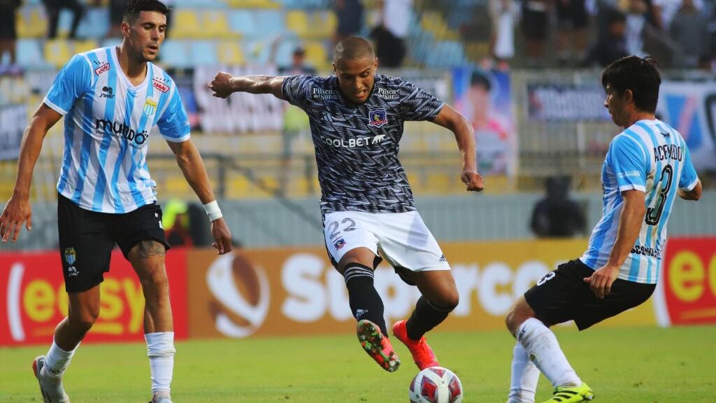 Programación fútbol chileno: ¿Qué partidos se juegan hoy, 5 de marzo, y quién transmite?