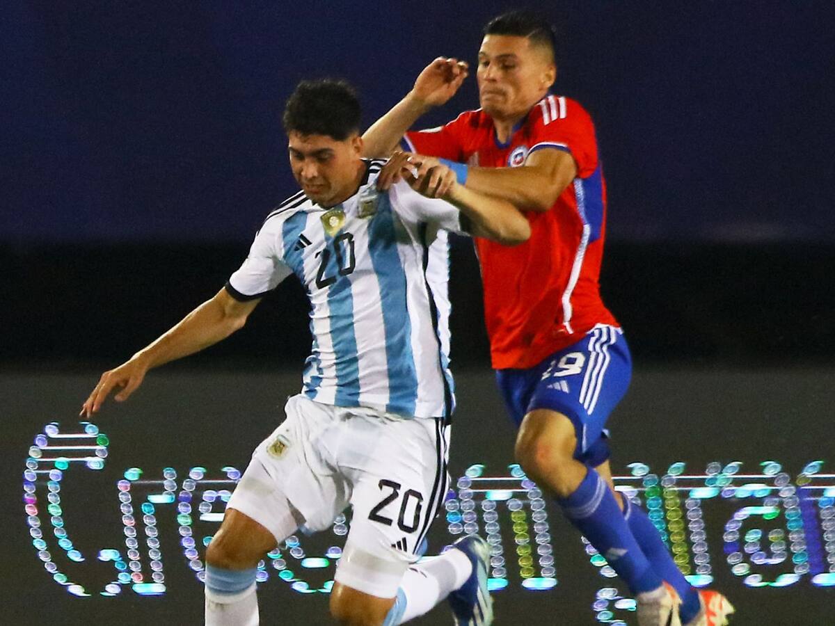 Colo Colo está cerca de cerrar a su segundo refuerzo para el 2024: viene de jugar el Preolímpico Sub 23