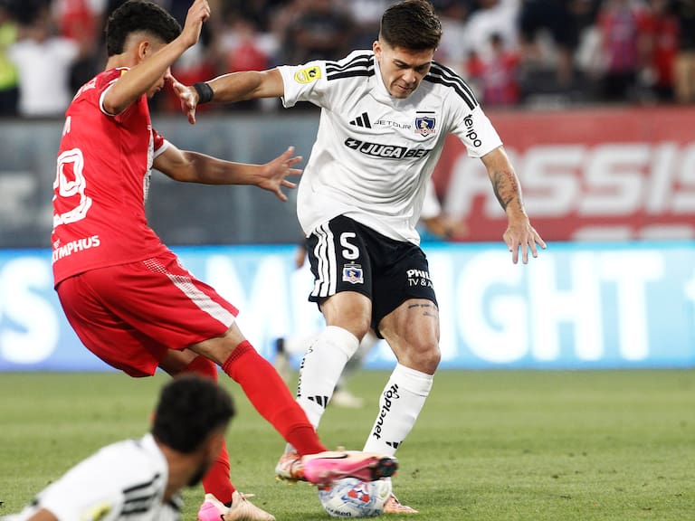 Colo Colo gana en los descuentos a Unión La Calera con gol de Romero y se ilusiona en el torneo