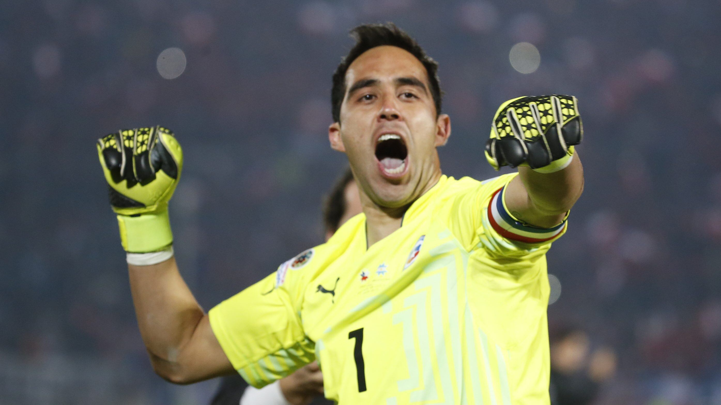 Claudio Bravo llegaría al Betis