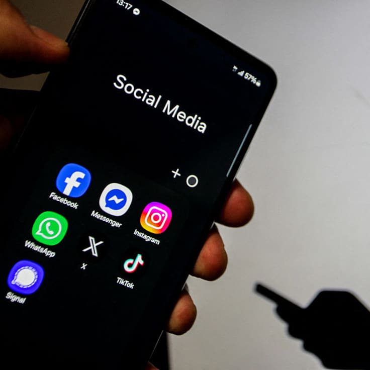 Las redes sociales ya no tienen dueño generacional: Estudio revela que los chilenos rompieron los estereotipos digitales