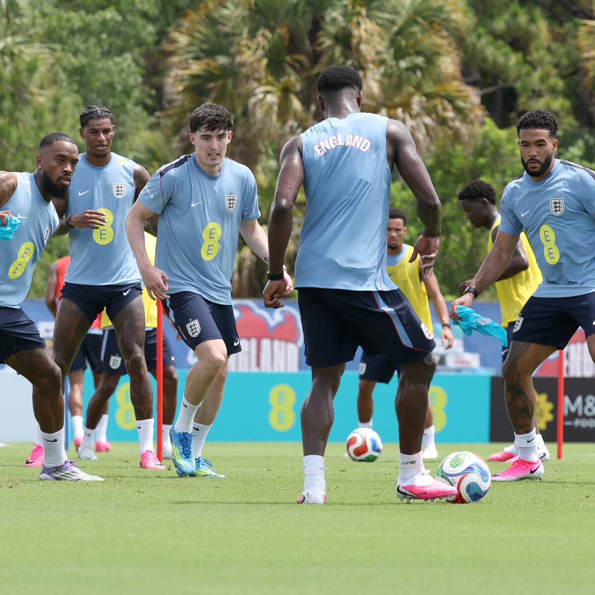 “Estamos destrozados por ti”: la dura baja que obliga a Inglaterra a convocar otro jugador antes de su debut en el Mundial