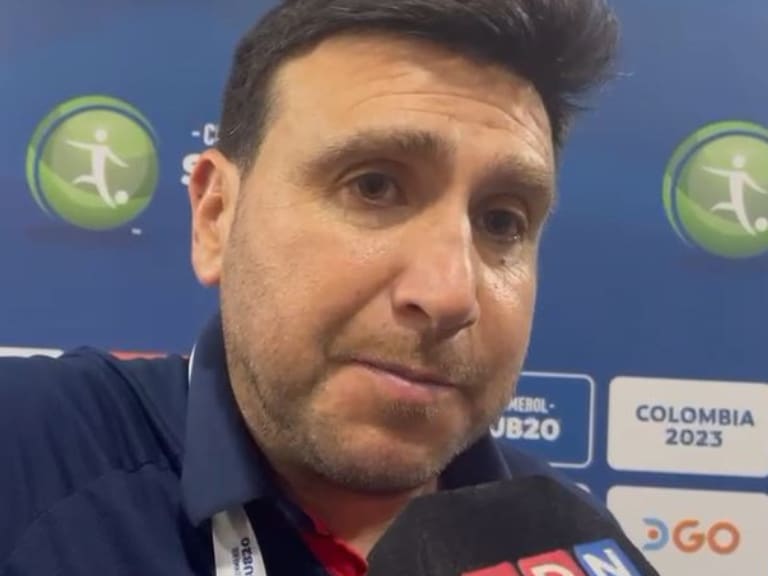 Patricio Ormazábal quiere seguir en la Sub 20 pese a la eliminación del Sudamericano: "Decir que uno no quisiera estar en La Roja es una mentira"
