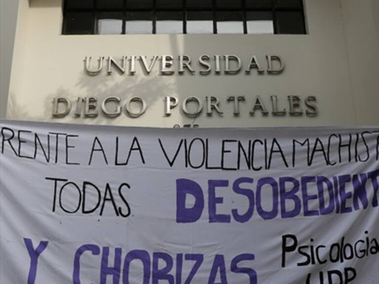 Alumnas de la UDP depusieron las tomas