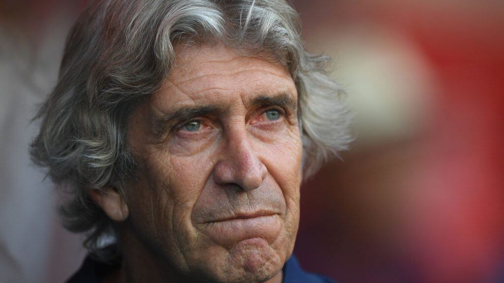 WALSALL, ENGLAND - JULY 25: West Ham manager Manuel Pellegrini looks on during a friendly match between Aston Villa and West Ham United at Banks' Stadium on July 25, 2018 in Walsall, England.  (Photo by Stu Forster/Getty Images)