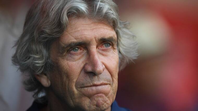 WALSALL, ENGLAND - JULY 25: West Ham manager Manuel Pellegrini looks on during a friendly match between Aston Villa and West Ham United at Banks' Stadium on July 25, 2018 in Walsall, England. (Photo by Stu Forster/Getty Images)