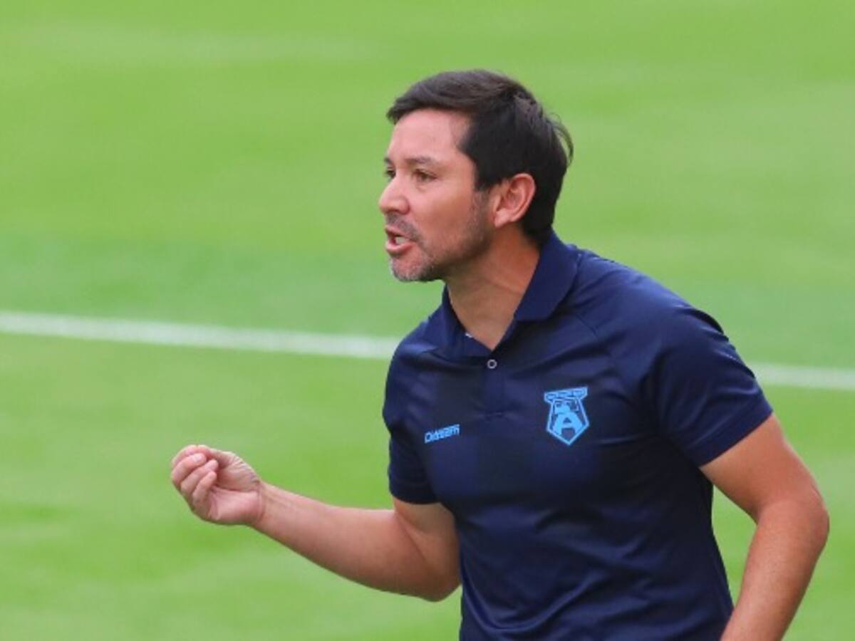 Francisco Arrué renuncia a la banca de San Marcos de Arica y se acerca a club de Primera División