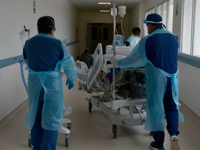 Minsal denuncia ante Fiscalía 35 muertes por brote de bacteria en recintos hospitalarios