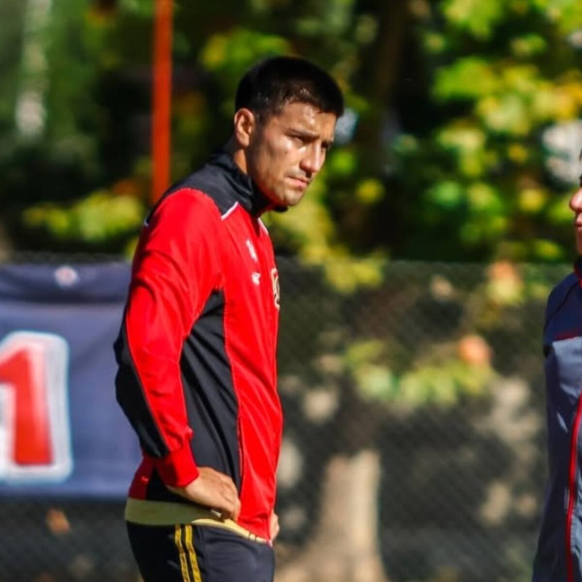 “No voy a renunciar por ningún motivo, sé lo que hago; acá está en juego mi prestigio como entrenador”