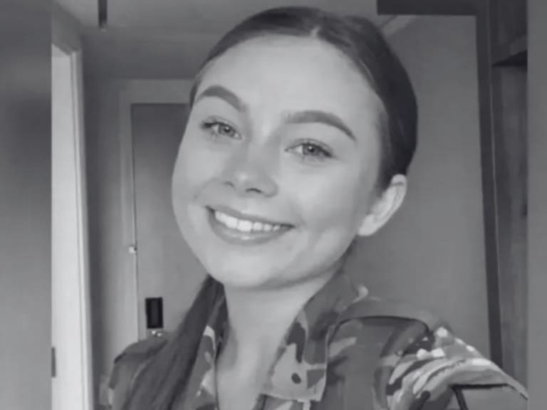 Soldado de 19 años fallece tras agresión sexual: exsargento británico reconoció el crimen