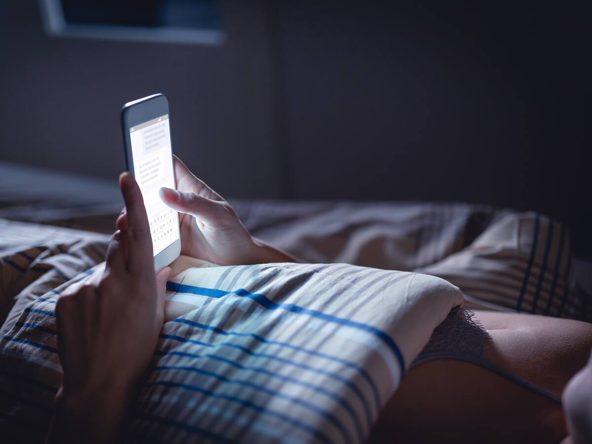 Día del Amor: qué es el sexting, la práctica que está “redefiniendo el romance”, y cuáles son sus riesgos