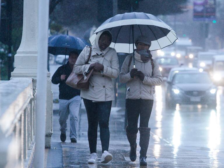 ¿Lloverá este viernes en Santiago? Esto dice Meteorología
