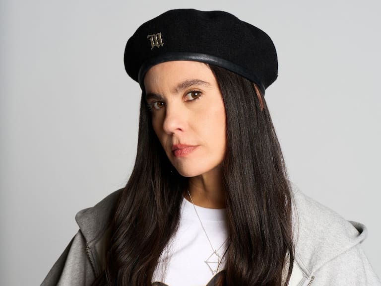 JAVIERA MENA