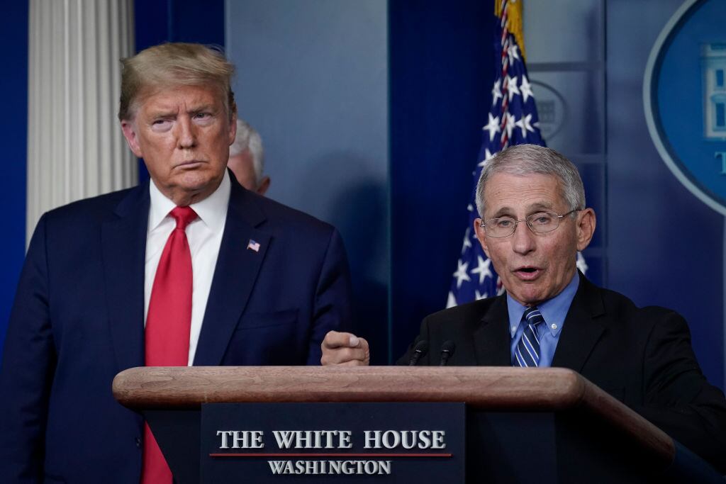 El doctor y director del NIAID, Anthony Fauci, en una conferencia de prensa