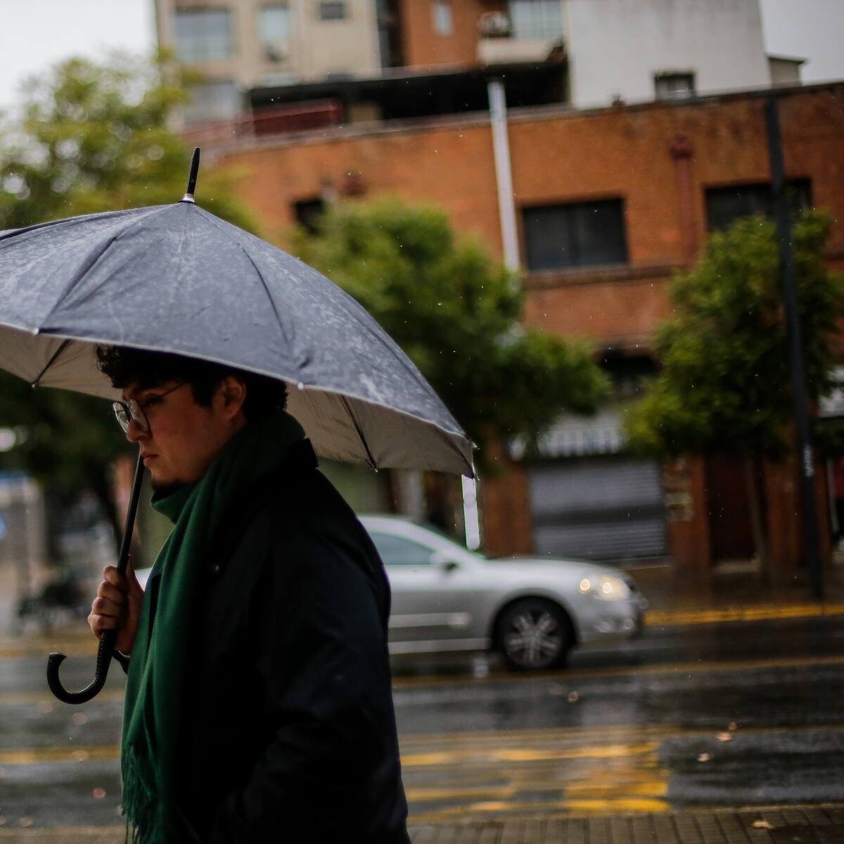 Lluvia por sistema frontal: ¿Cuántos milímetros caerán en Santiago y cómo se miden?