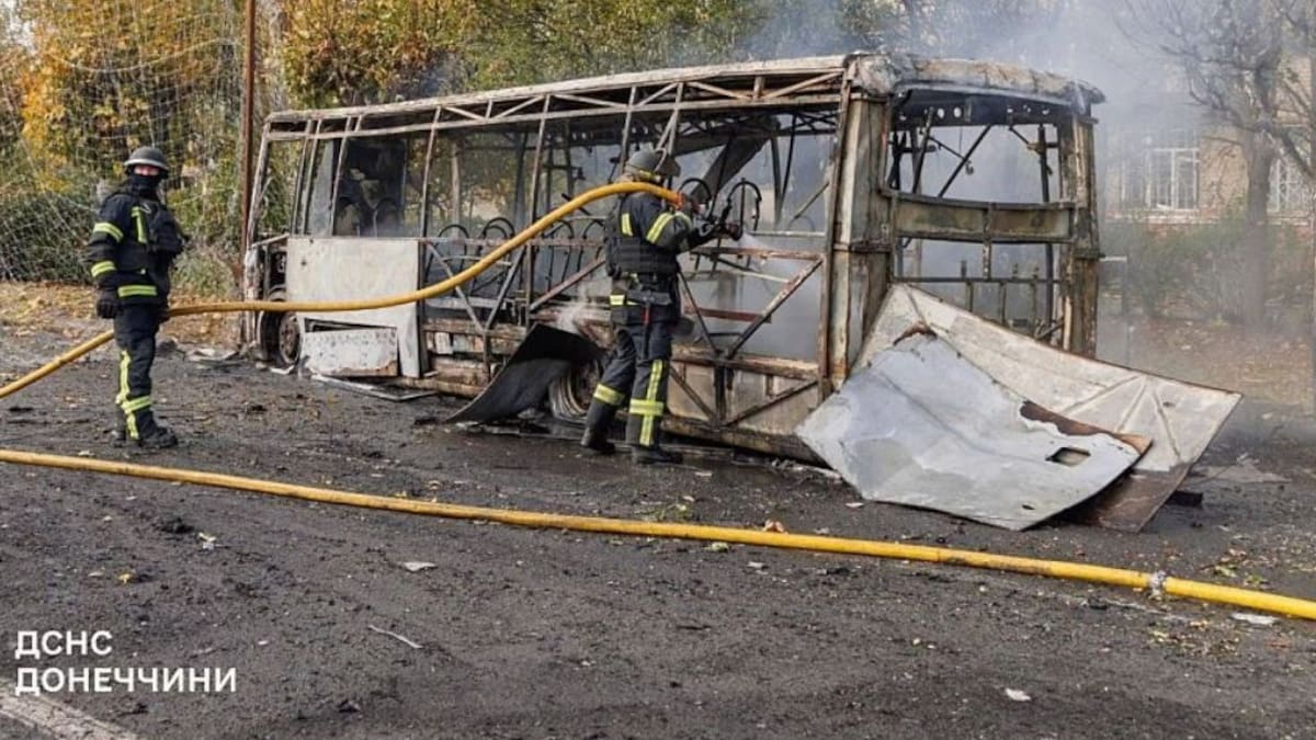Ataque alcanzó a dos autobuses: al menos 30 muertos tras nueva ofensiva rusa contra Ucrania
