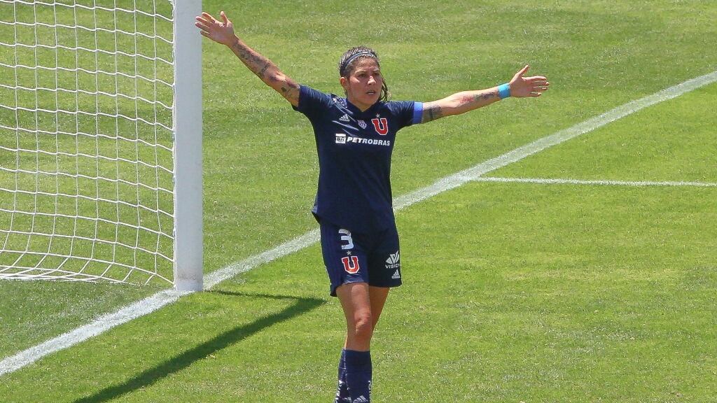 Carla Guerrero y el aniversario 85 de la U: "Esperamos que perdure el apoyo al fútbol femenino por mucho tiempo"