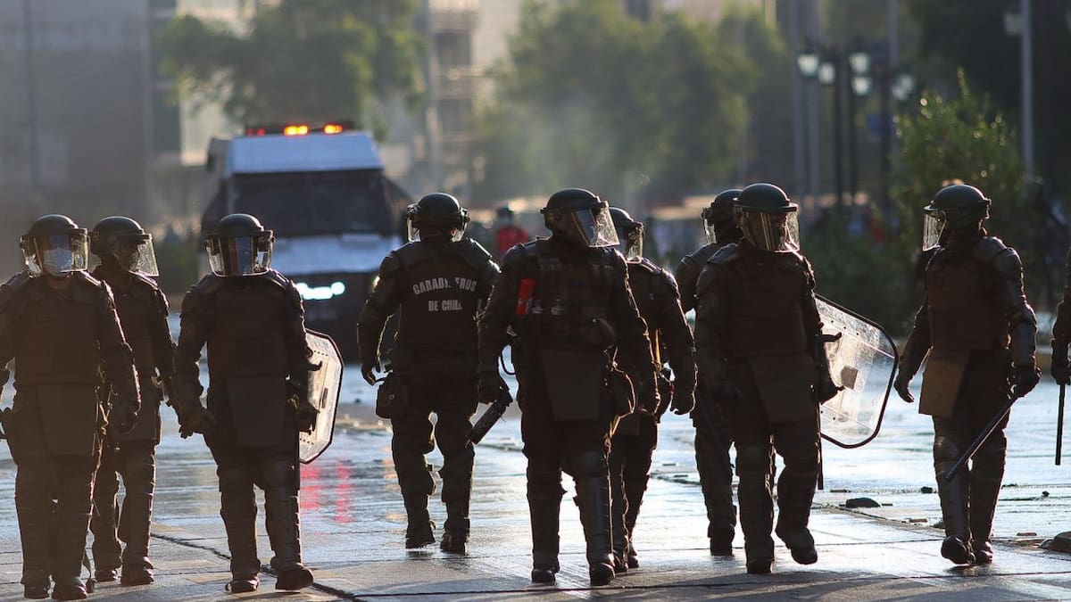 A siete años estallido social: solo el 1,3% de las causas por violencia policial contra menores terminó en condena