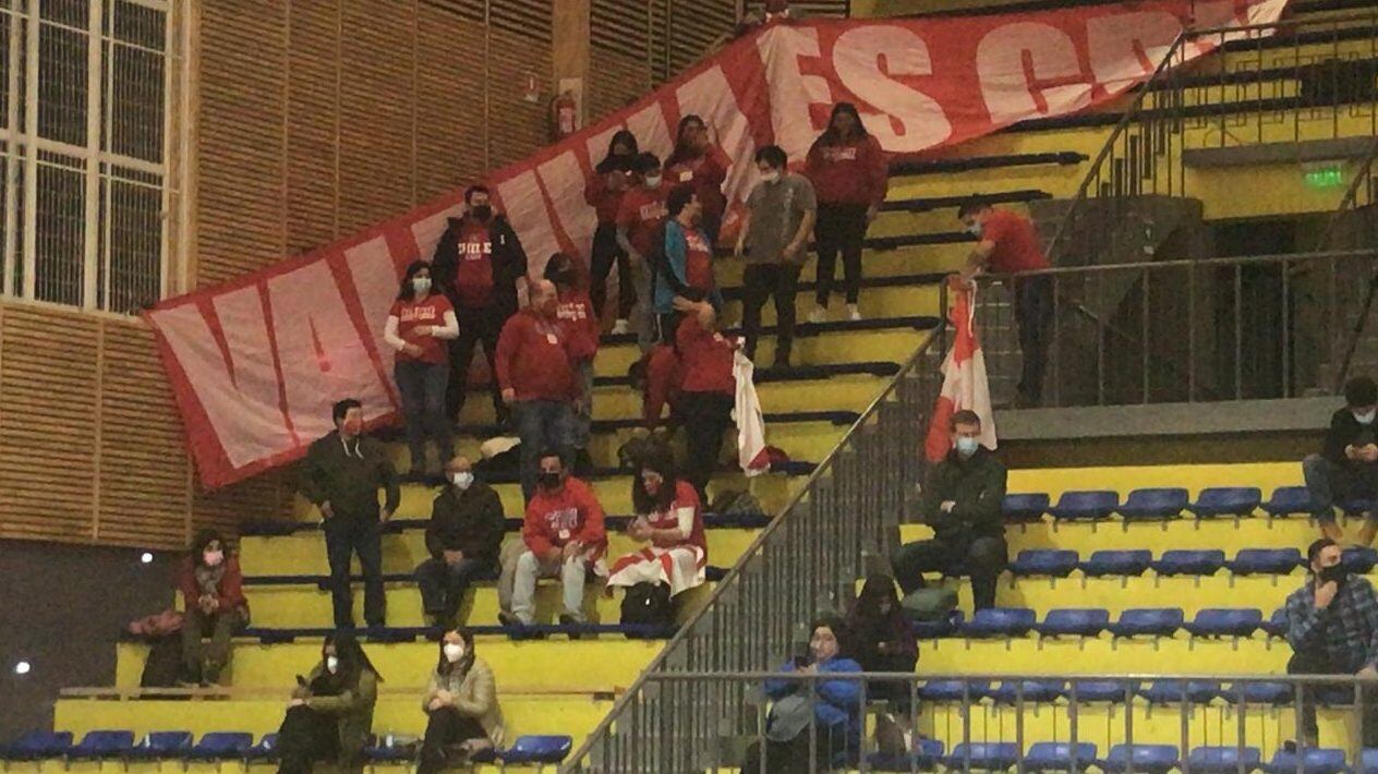 Público en la LNB.