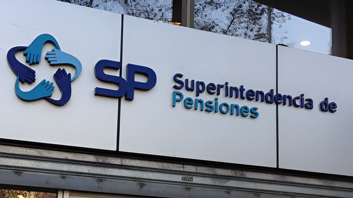 Superintendencia de Pensiones abre proceso sancionatorio contra siete AFP por pérdidas de los Fondos D y E