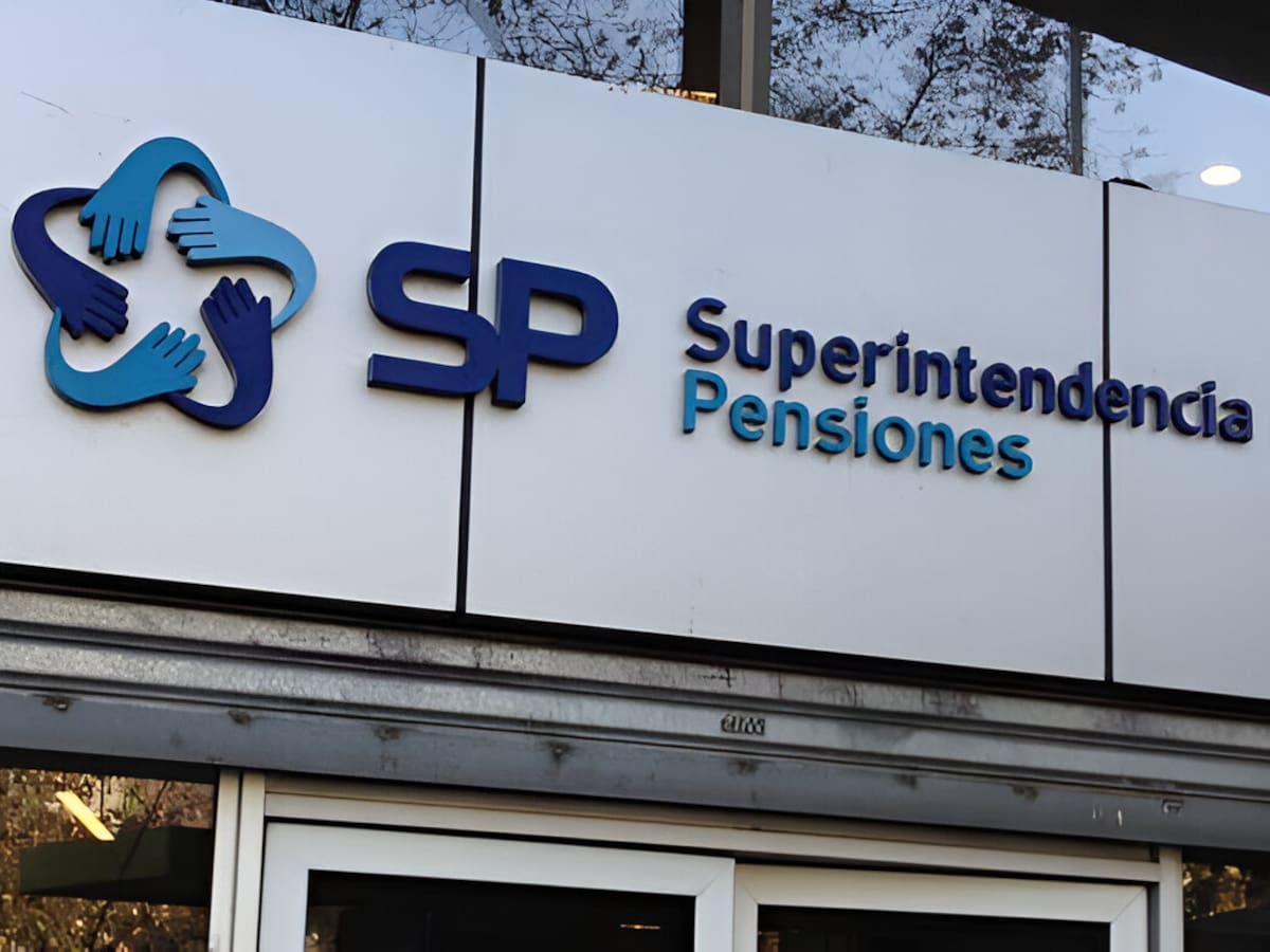 Nueva norma impedirá que condenados por VIF reciban pensiones de sobrevivencia: regirá desde septiembre