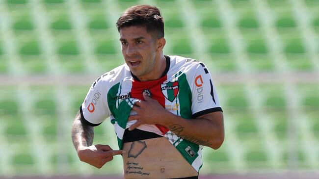 20 de Diciembre del 2020/SANTIAGOJonathan Benítez(c) celebra su primer gol y el 1 a 0 de Palestino ,durante el partido valido por la Vigésimo Quinta fecha del Campeonato Nacional AFP PlanVital 2020, entre Palestino vs Audax Italiano, disputado en el Estadio Municipal de la Cisterna.
FOTO:FRANCISCO LONGA/AGENCIAUNO